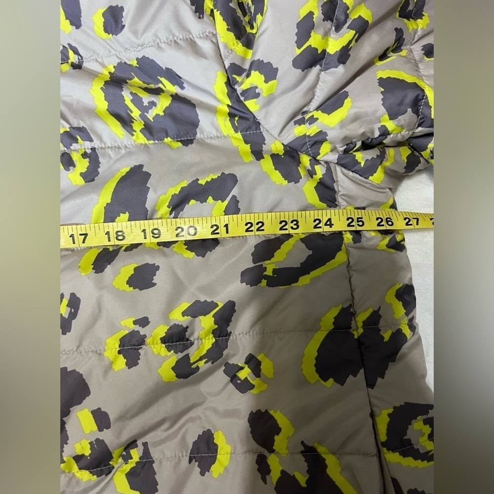 LOGO XL Lori Goldstein Reversible Puffer Jacket Women's Grey Neon Yellow Leopard - Picture 5 of 9